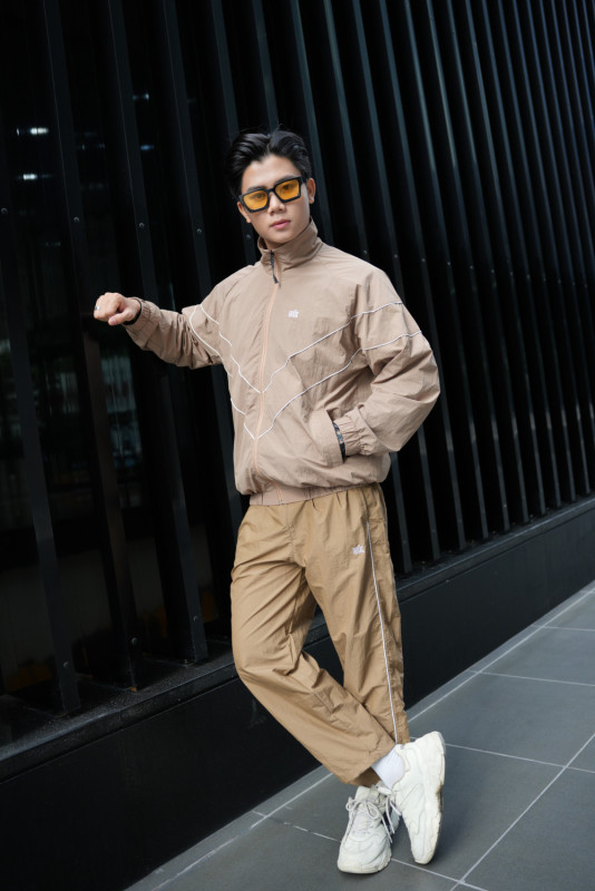 Quay, chụp feelback áo khoác nam