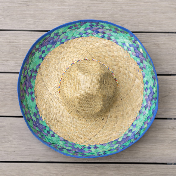 Chụp ảnh nón cỏ bàn (Sombrero)
